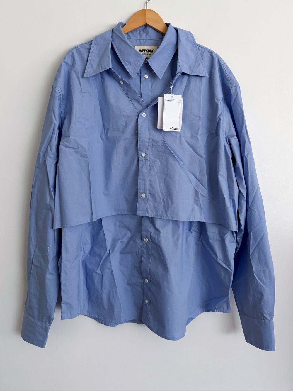 Weekday Double-Layered Oversized Shirt in Light Blue Size M/L 100% Cotton - Picture 4 of 7